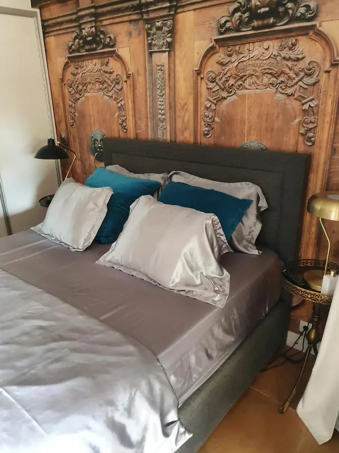 Paradiso Apartment With Private Jacuzzi And Terrace Trogir