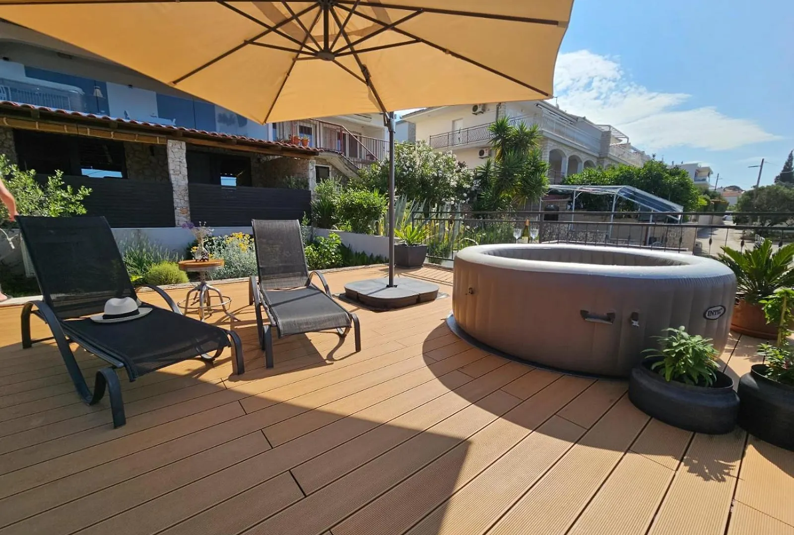 Paradiso Apartment With Private Jacuzzi And Terrace Trogir