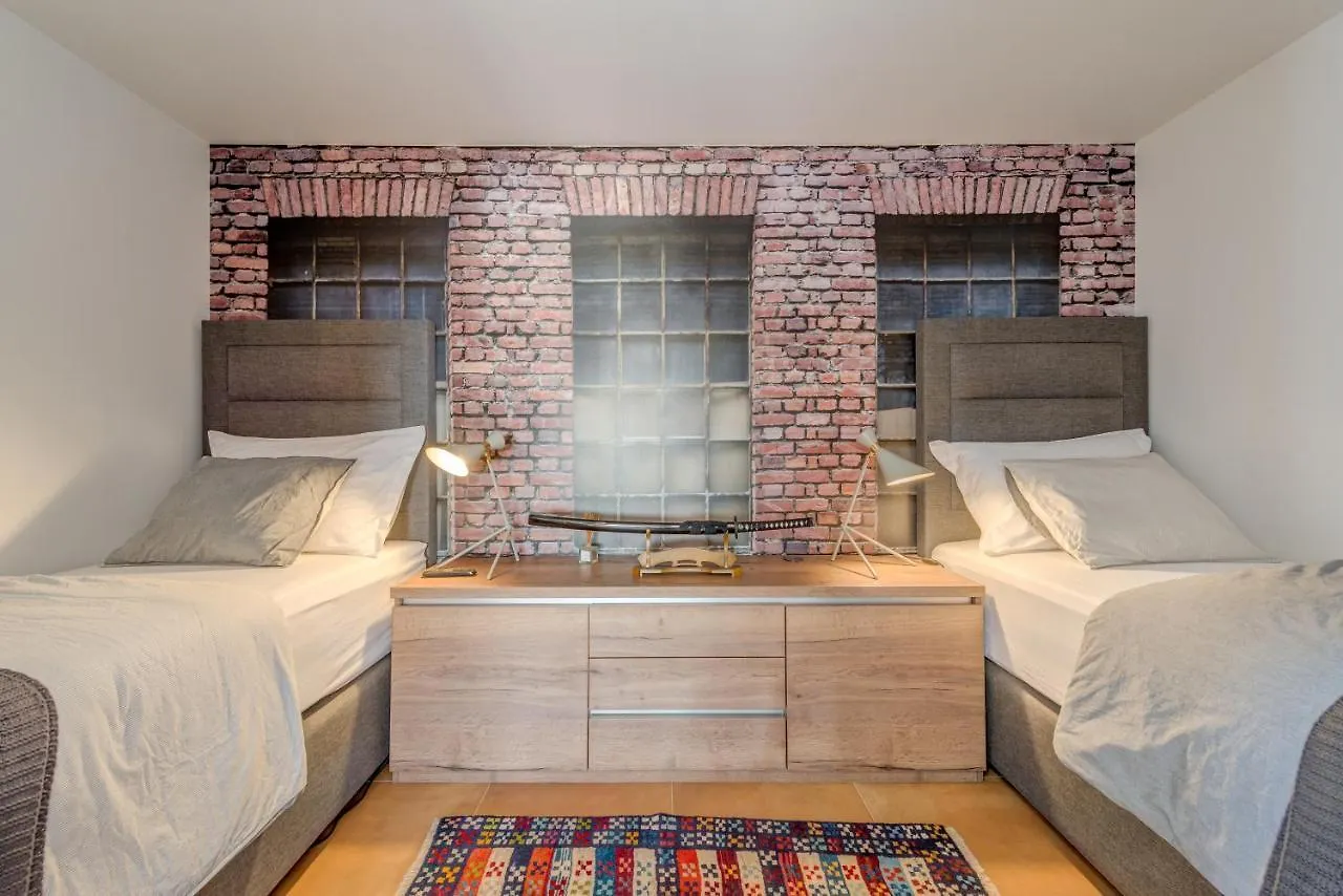 Paradiso Apartment With Private Jacuzzi And Terrace Trogir 0*,
