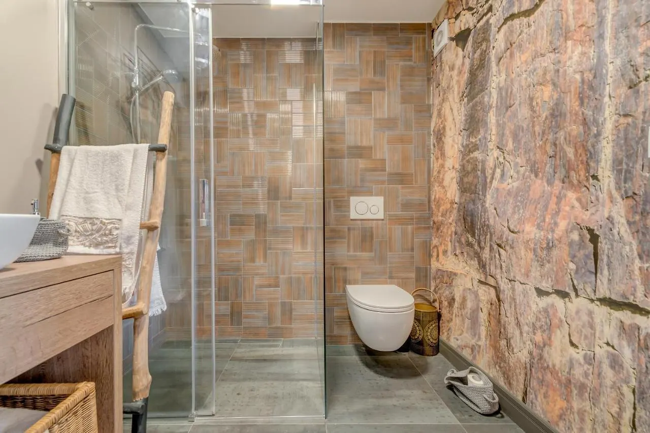 טרוגיר Paradiso Apartment With Private Jacuzzi And Terrace 0*,